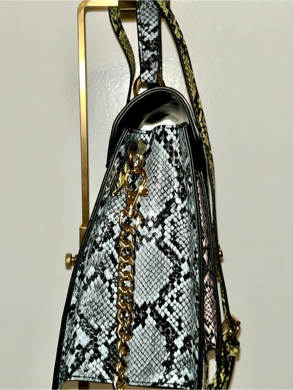 Aldo Clairlea multi-colored snake print handbag NWOT - Picture 4 of 9